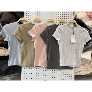 Áo thun Bershka Authentic