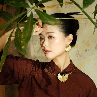  Khuyên tai lá Bạch quả Ginkgo khuyên tai đồng bông tai handmade by Tonkin Jewelry 