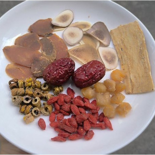 Canh Hồng Sâm Thạch Hộc Bắc Kỳ tiềm gà, chim gói 60g dùng cho 1 người