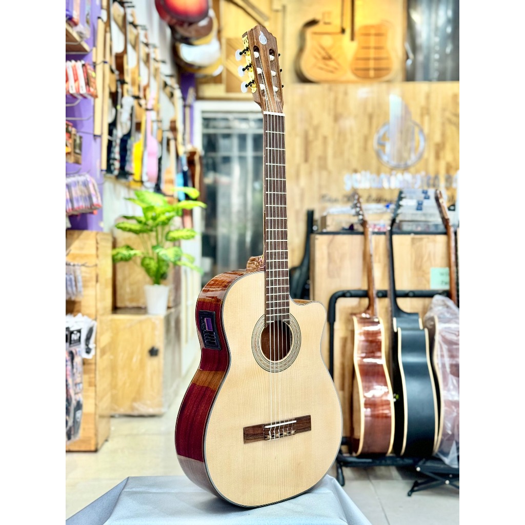 Đàn Guitar Classic C3 Gắn EQ Met B12 Chính Hãng | Guitar Có EQ Chính Hãng