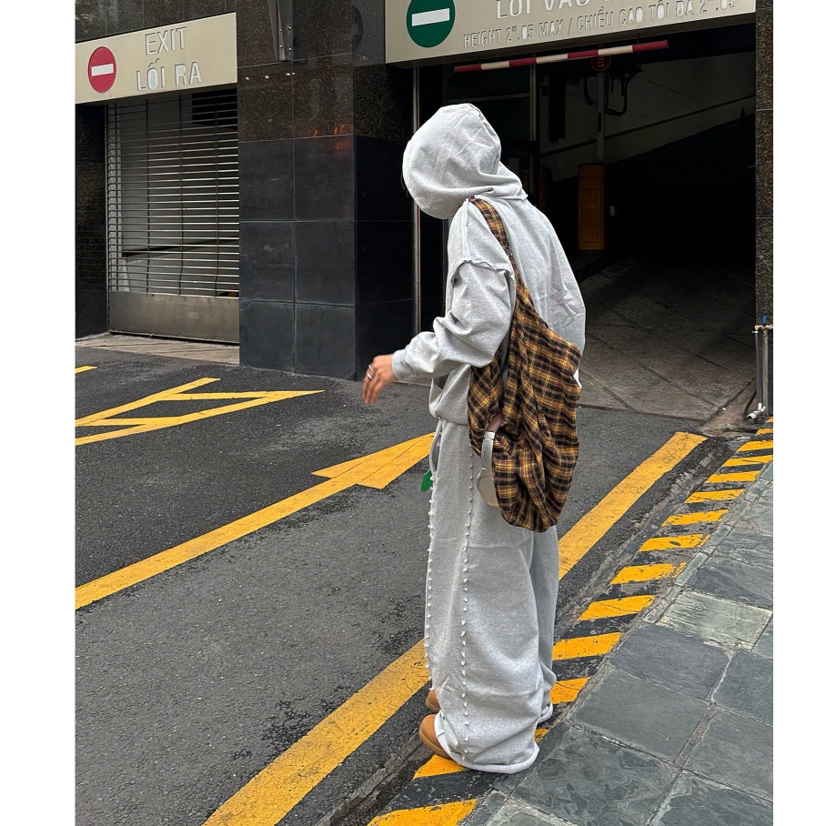 BadChoices | Quần dài suông NỈ chân cua Distressed phối rách StreetStyle | BigBuy360 - bigbuy360.vn