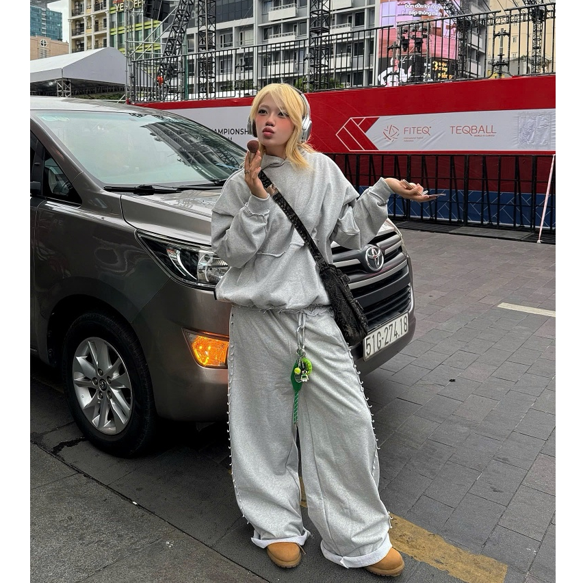BadChoices | Quần dài suông NỈ chân cua Distressed phối rách StreetStyle | BigBuy360 - bigbuy360.vn