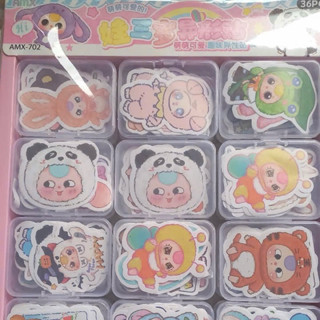 Hộp nhựa 12 miếng sticker Baby Three to rõ nét