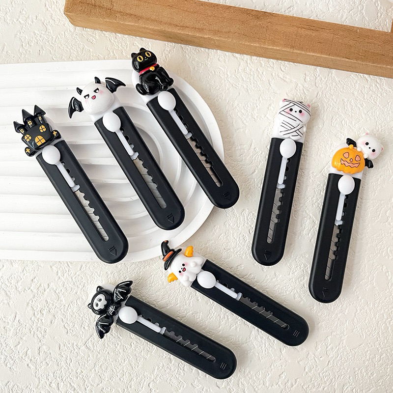 Dao rọc giấy hình Halloween cá tính