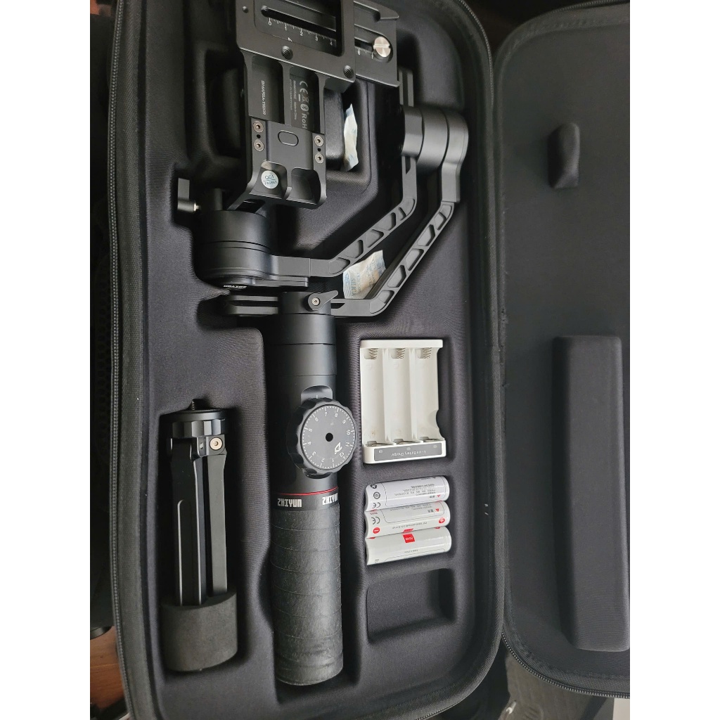 Gimbal chống rung Zhiyun Crane 2 cho máy ảnh