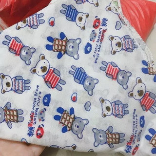Tã chéo cotton loại đẹp cho bé (1 chiếc)