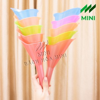 Phễu (Quặng) đổ nhớt xe máy, chiết xuất chất lỏng, nhiều màu sắc – Màu giao ngẫu nhiên