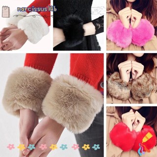  Vòng Tay Giữ Ấm Hay Làm Phụ Kiện Cho Outfit Của Các Chị Đều Hợp Với Nhiều Màu Sắc Tha Hồ Cho Chị Em Lựa Chọn Để Phối Đồ 