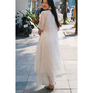 Cỏ Lau - Quần áo dài ống to