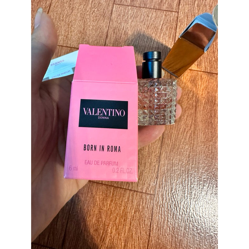 nước hoa vial Valentino Born in Roma Donna