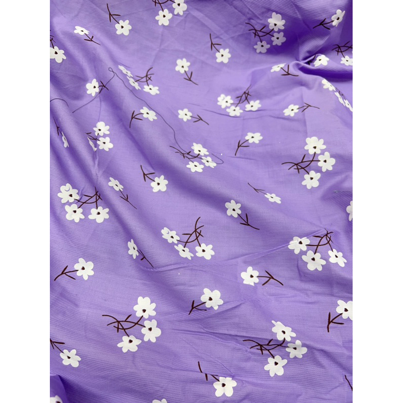 Vải Thô in hoa nền tím, cứng nhẹ