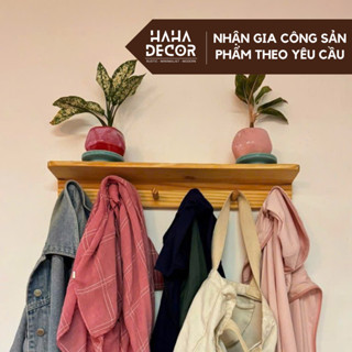 Kệ gỗ treo tường móc gỗ trang trí nhiều kích thước được sơn phủ chống ẩm mốc mối mọt KGTT01-NM