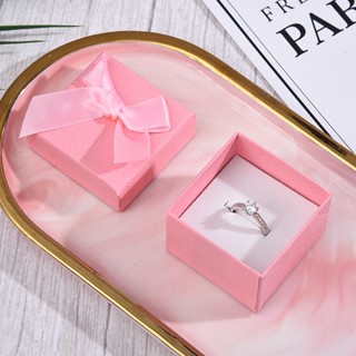  Hộp đựng trang sức nhẫn đính nơ xinh xắn TBHP size 5x5cm màu ngẫu nhiên 