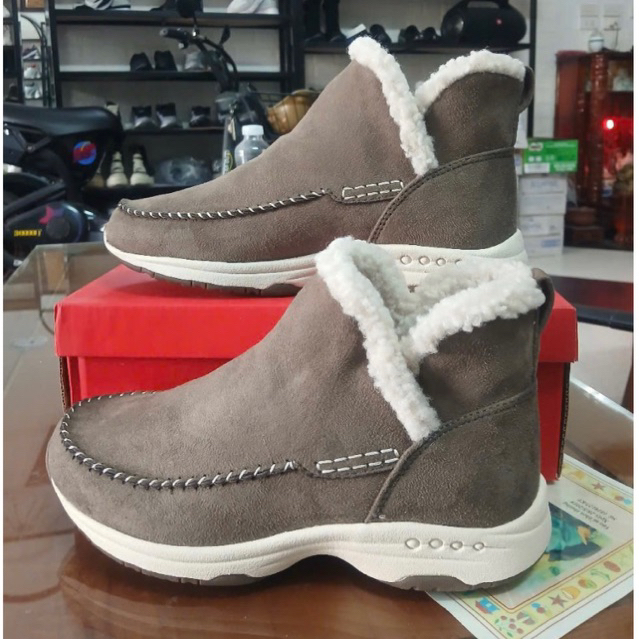 Giày boot da lộn lót lông Easy - Spirit xuất dư Vnxk.