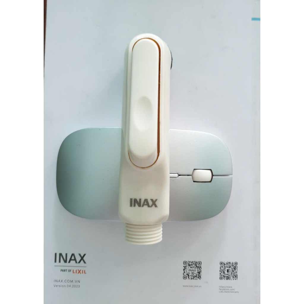 Vòi Xịt vệ Sinh Inax CFV-102A Chính Hãng Không Dây