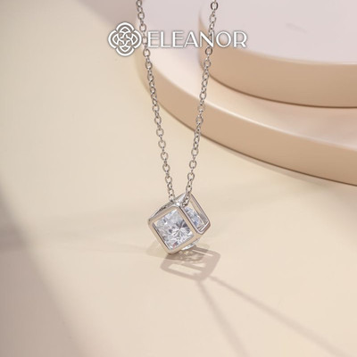 Dây chuyền nữ titan Eleanor Accessories mặt hình hộp vuông đính đá phụ kiện trang sức vòng cổ 9334