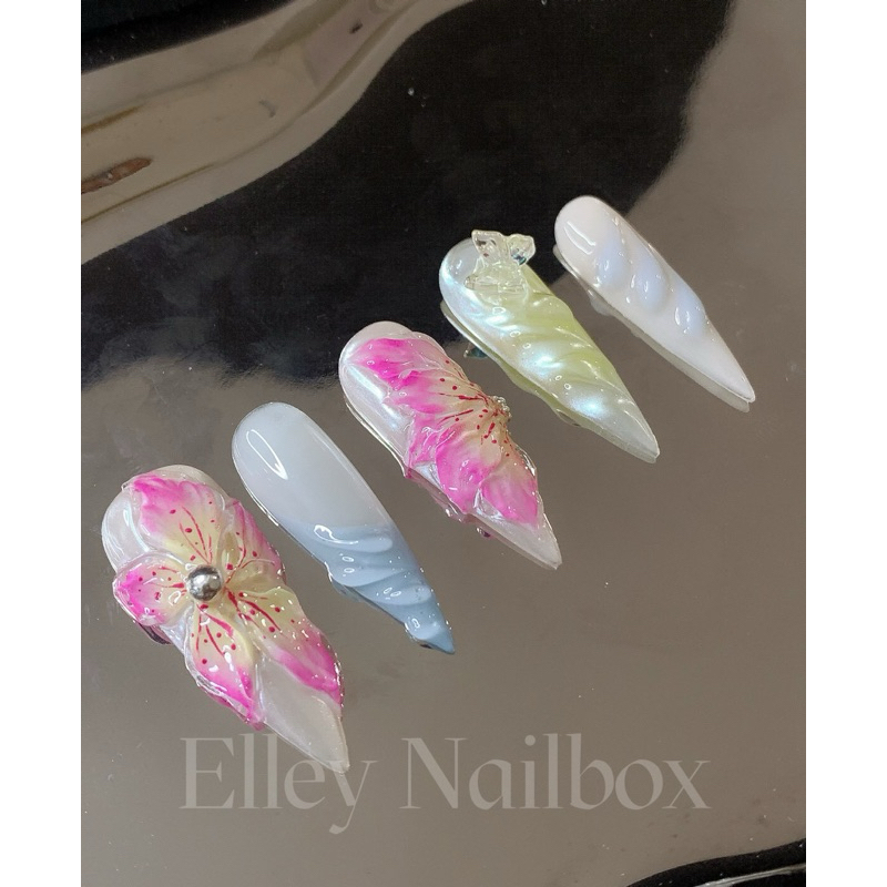 M85 - Nailbox Design Rực Rỡ Loè Loẹt