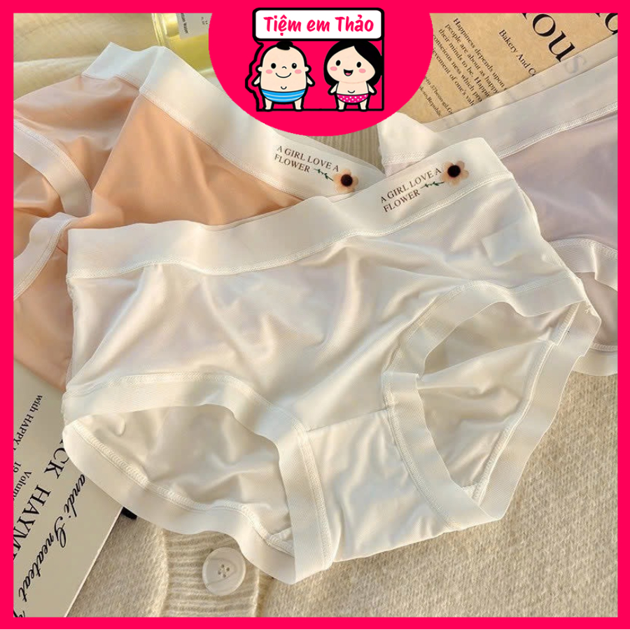 Quần lót su nữ in chữ A GIRL LOVE A FLOWER #2203