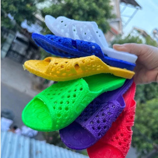 Dép tổ ong trắng,xanh lá,xanh dương,tím,hồng cho bé trai bé gái nhiều màu