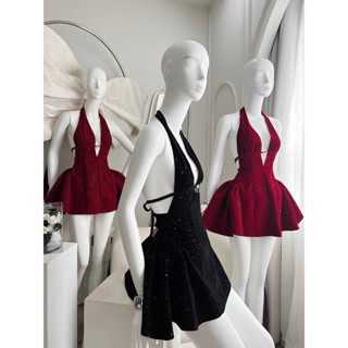 [MMUSE STORE] VIDEO - Đầm yếm nhũ phối tùng xoè hở lưng quyến rũ