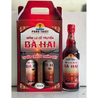 Xách 2 Chai Nước Mắm Nhĩ Cá Cơm Đặc Biệt Bà Hai Lú Cổ Truyền 40B ( 2 x 500ml )