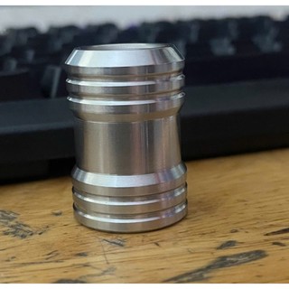 chụp giò đạp Thái T-CNC V2 CNC inox 304 gắn được cho nhiều loại xe.