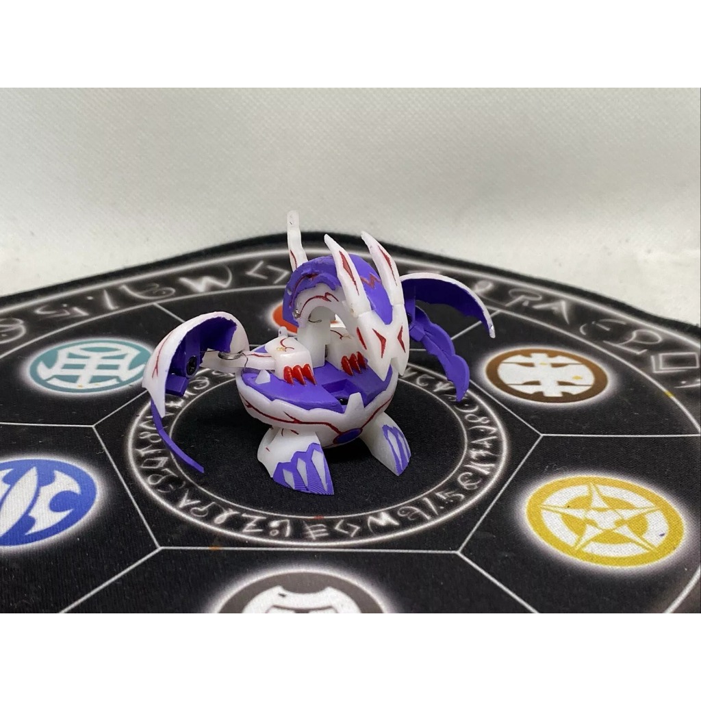Đồ chơi mô hình Bakugan Silent Naga - bản đúc