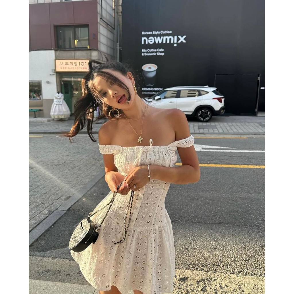 VÁY HOA THÊU TRẮNG XÔ M380