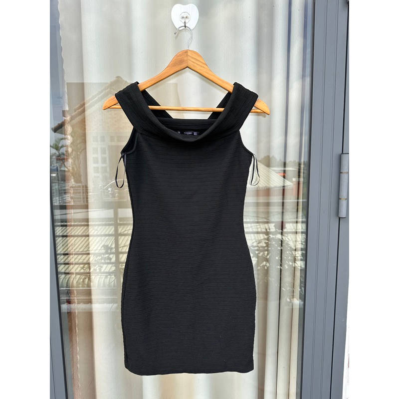 Đầm body vnxk Mango size S