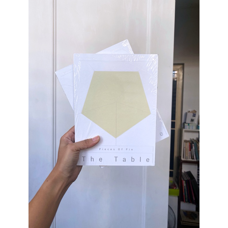 Nuest 7th mini album The Table nguyên seal, được chọn ver.