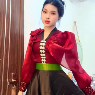 áo cóm cổ V lụa hàn đỏ đô nẹp đen nơ 1 cánh bươm tay tơ dài , áo cóm dân tộc thái