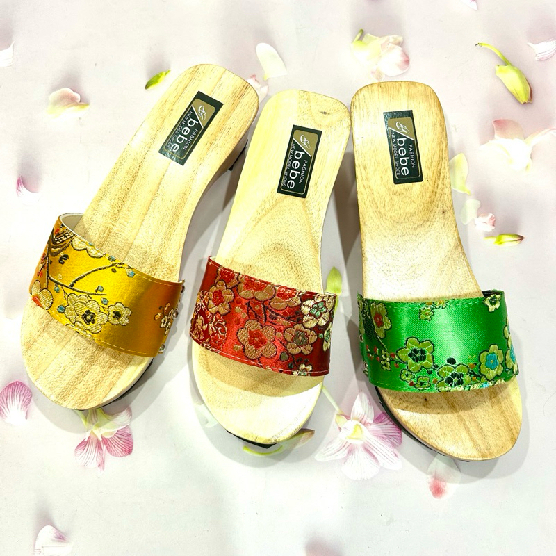 Guốc mộc guốc gỗ 5 phân gấm đỏ