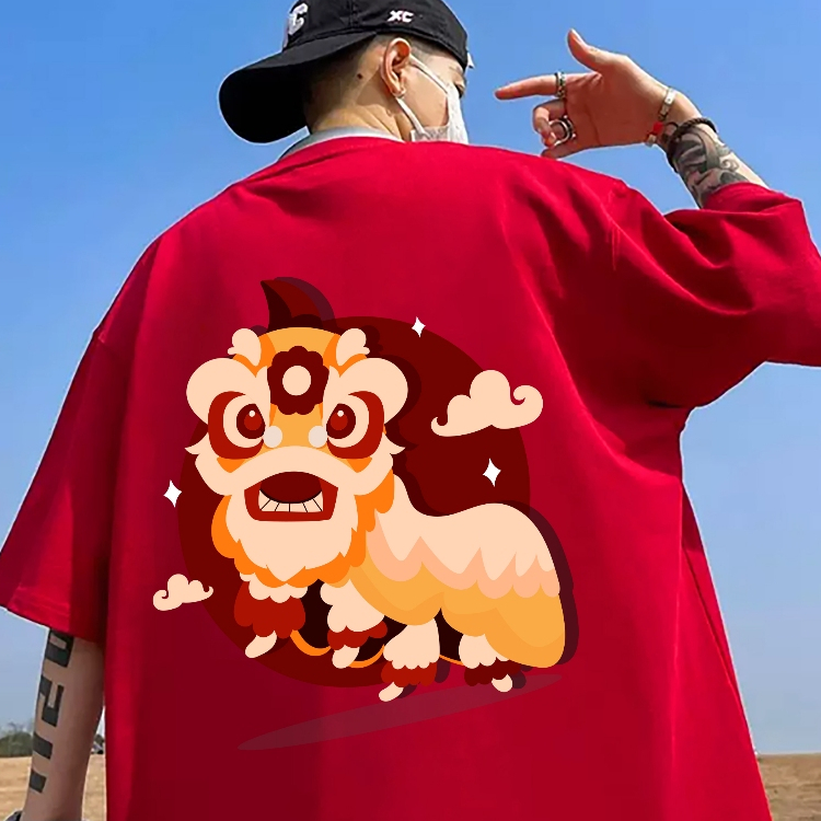 Áo Thun Tết 2026 "LION DANCE" ATET4. Màu Đỏ Tươi 100% Cotton