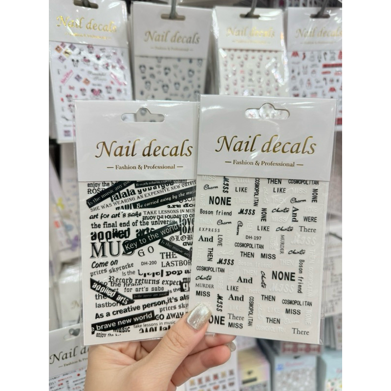STICKER HÌNH DÁN CHỮ 2 TẤM