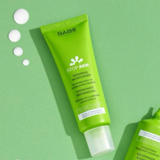 Kem dưỡng phục hồi Babe cho da dầu mụn Stop AKN Repairing Moisturiser