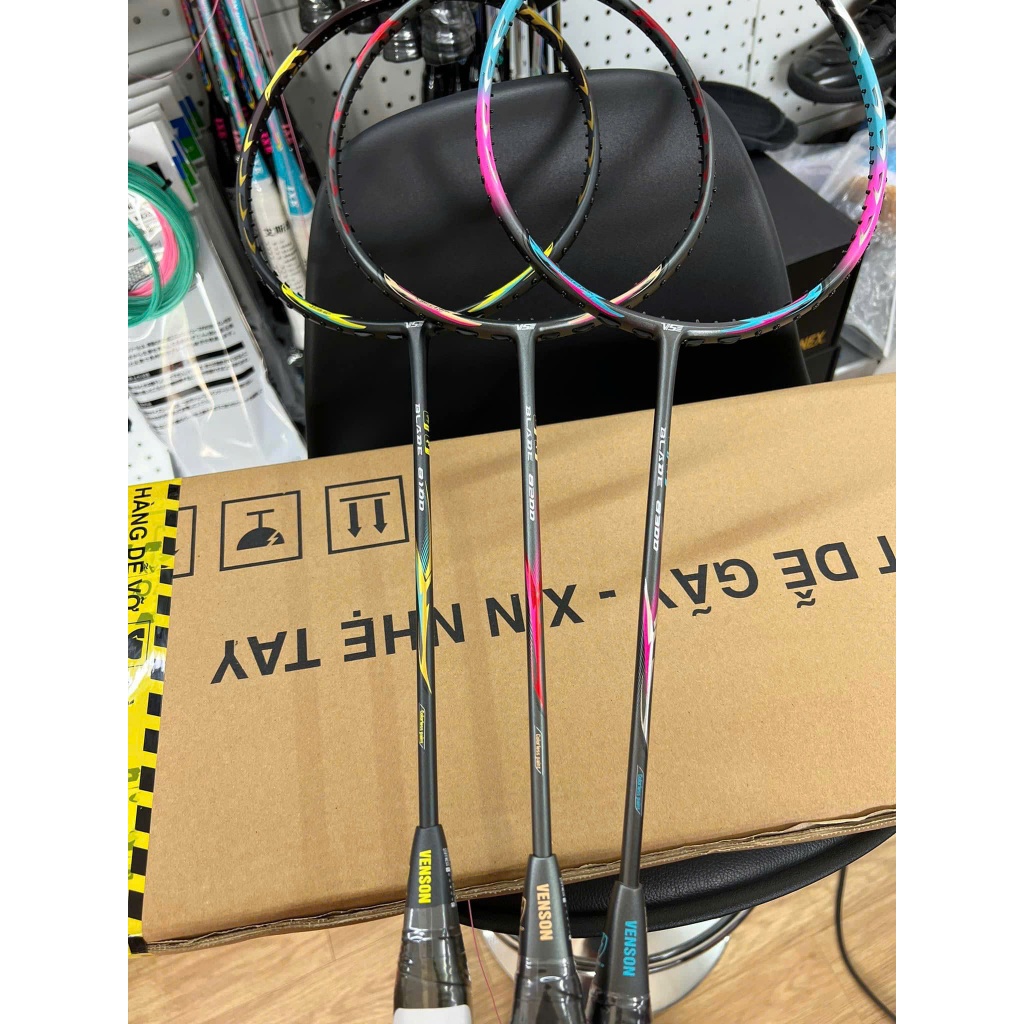 VỢT CẦU LÔNG VS BLADE 8300,8200,8100,8000,7300 CĂNG SẴN 11KG, TẶNG KÈM QUẤN CÁN VÀ BAO ĐỰNG VỢT