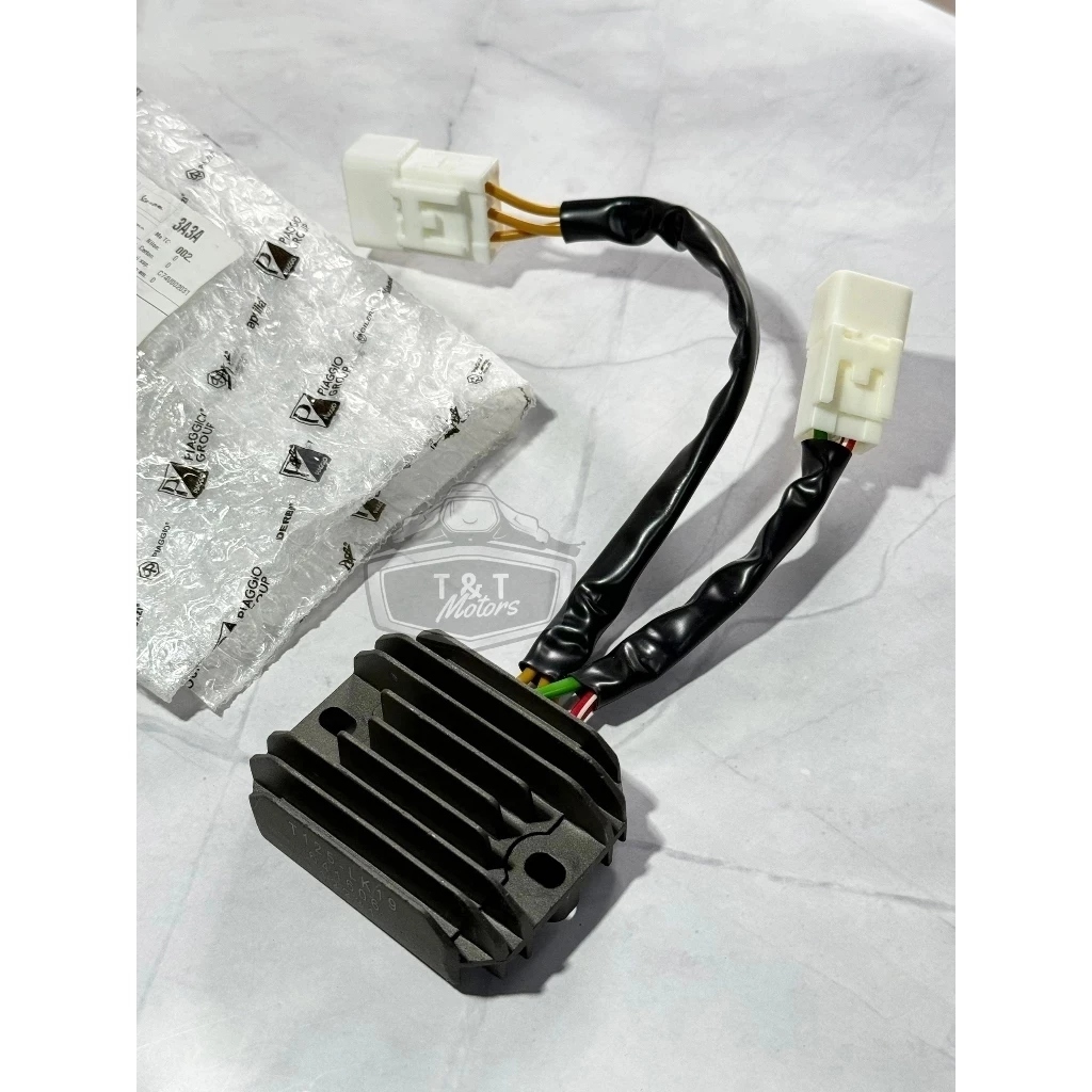 Sạc Piaggio Cho Xe Vespa Lx, Liberty Có Dây - Không Dây Hàng Cao Cấp Loại 1