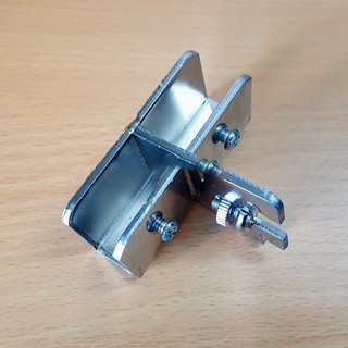 10 Cốc đỡ hai bên gắn thanh ray