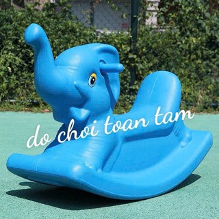 Đồ Chơi Bập Bênh Con Voi Thân Thiện, Thiết Kế An Toàn Cho Bé Mầm Non