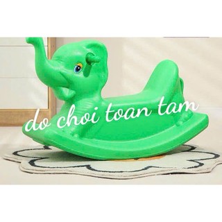 Đồ Chơi Bập Bênh Con Voi Thân Thiện, Thiết Kế An Toàn Cho Bé Mầm Non