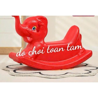Đồ Chơi Bập Bênh Con Voi Thân Thiện, Thiết Kế An Toàn Cho Bé Mầm Non