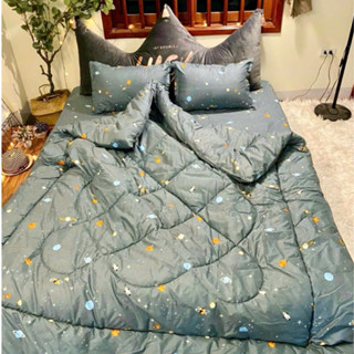 Chiếc Chăn Phao Mùa Đông dày dặn - chăn siêu nhẹ giữ nhiệt tốt - kích thước 1m8*2m thanh lý xả kho giá rẻ