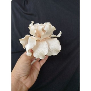 Hoa cài áo handmade Joli màu kem size 12cm, cả cành 15cm