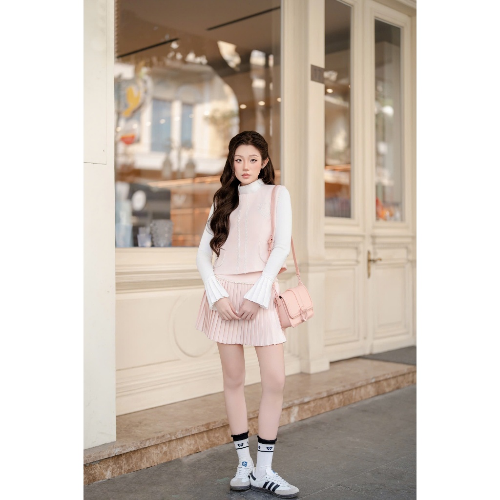  DECARYLN - Set áo kiểu dáng ngắn phối chân váy xếp li hồng dành cho nữ Sharon thiết kế trẻ trung 