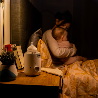 Máy Hâm Sữa Và Thức Ăn Cho Bé Tommee Tippee Easi-Warm