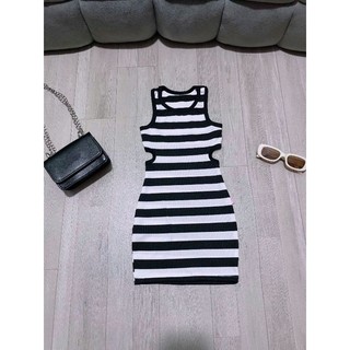 Đầm Body Khoét Eo Sau Dành Cho Bé