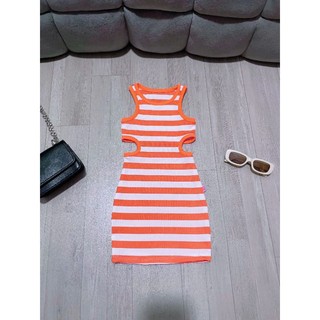 Đầm Body Khoét Eo Sau Dành Cho Bé