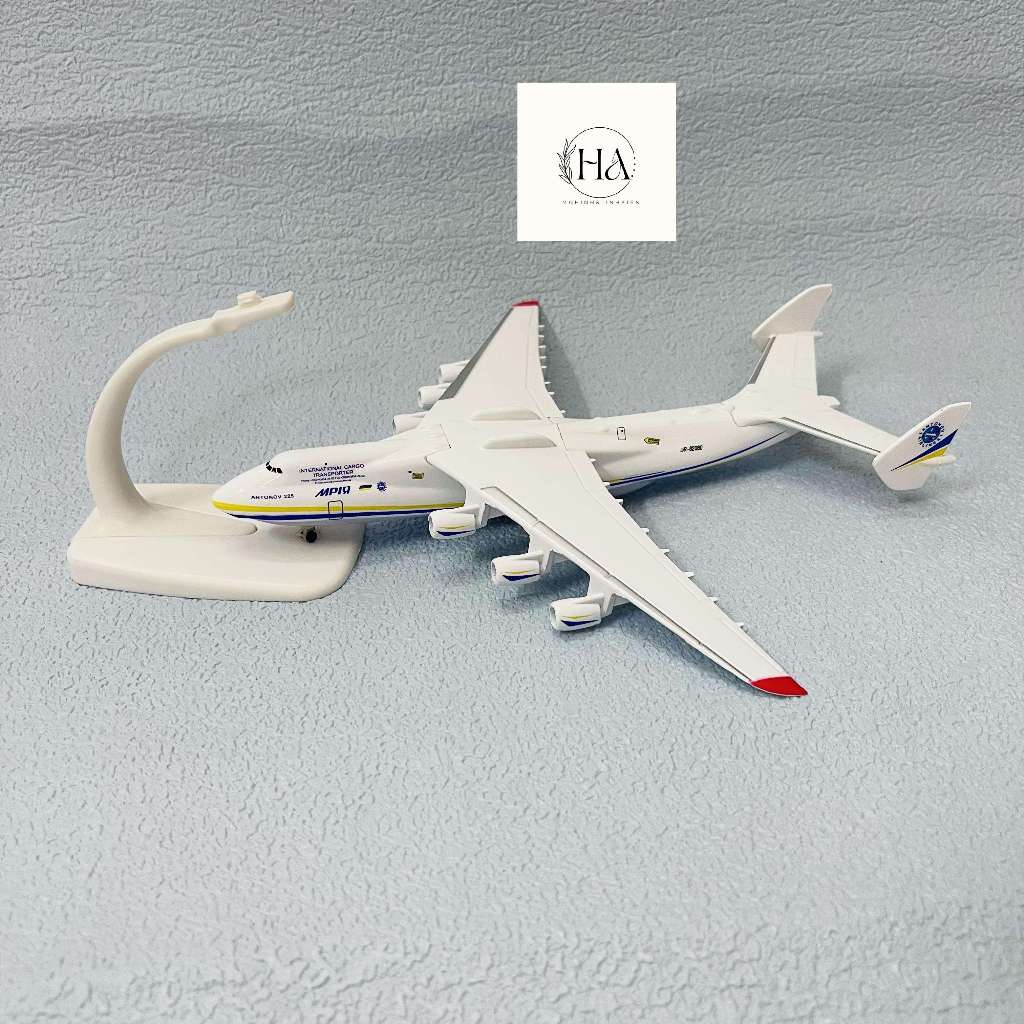 MÔ HÌNH TRƯNG BÀY MÁY BAY VẬN TẢI ANTONOV AN-225 HỢP KIM CAO CẤP