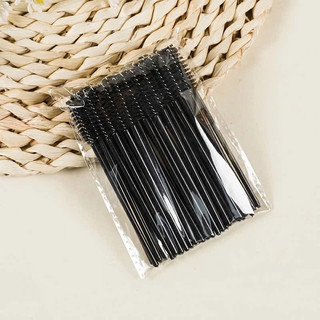 Chổi chải mi- gói 50c [pk nail mi hanna]