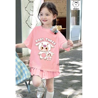 Set váy bé gái ELAINE gồm áo cotton hình Labubu mix váy xếp ly hồng kèm quần hàng cao cấp | ELN207
